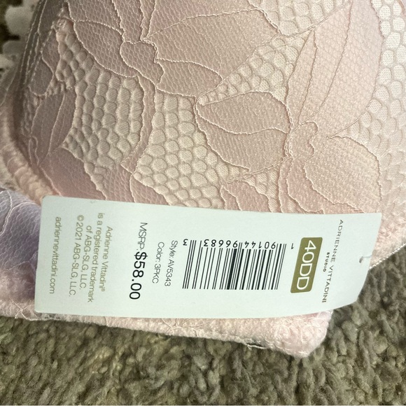 Adrienne Vittadinni Bra-SZ 40DD - Picture 9 of 10